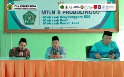 RAPAT DINAS OKTOBER MTsN 2 PROBOLINGGO: SATUKAN LANGKAH, LEPAS PENGABDIAN, SIAPKAN MADRASAH BERPRESTASI