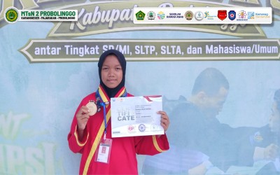 Fahira Kaila Fauziah TAKLUKKAN ARENA PENCAK SILAT, MTsN 2 PROBOLINGGO RAIH JUARA 1