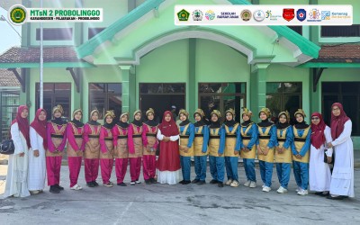 Gemulai Gerak, Teguh Makna: Tari Saman MTsN 2 Probolinggo Debut di Hadapan DWP Kemenag