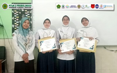 14 Siswa Kelas VIII PDCI Terima Rapor Semester 4, Alya Putri Zahrana Tempati Posisi Teratas