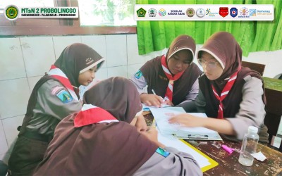 JUMAT LITERASI PKN: MEMBACA KONSTITUSI, MEMBANGUN KESADARAN KEWARGANEGARAAN