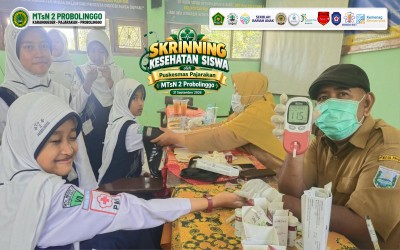 SEHAT SEJAK DINI, PUSKESMAS PAJARAKAN SKRINING KESEHATAN SISWA KELAS VII